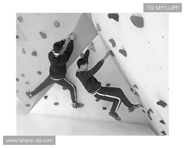 杭州攀岩队与南京攀岩队技术对比赛后复盘分析与启示